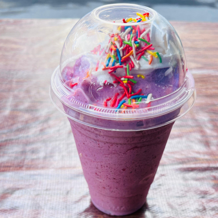 frappé frutos rojos