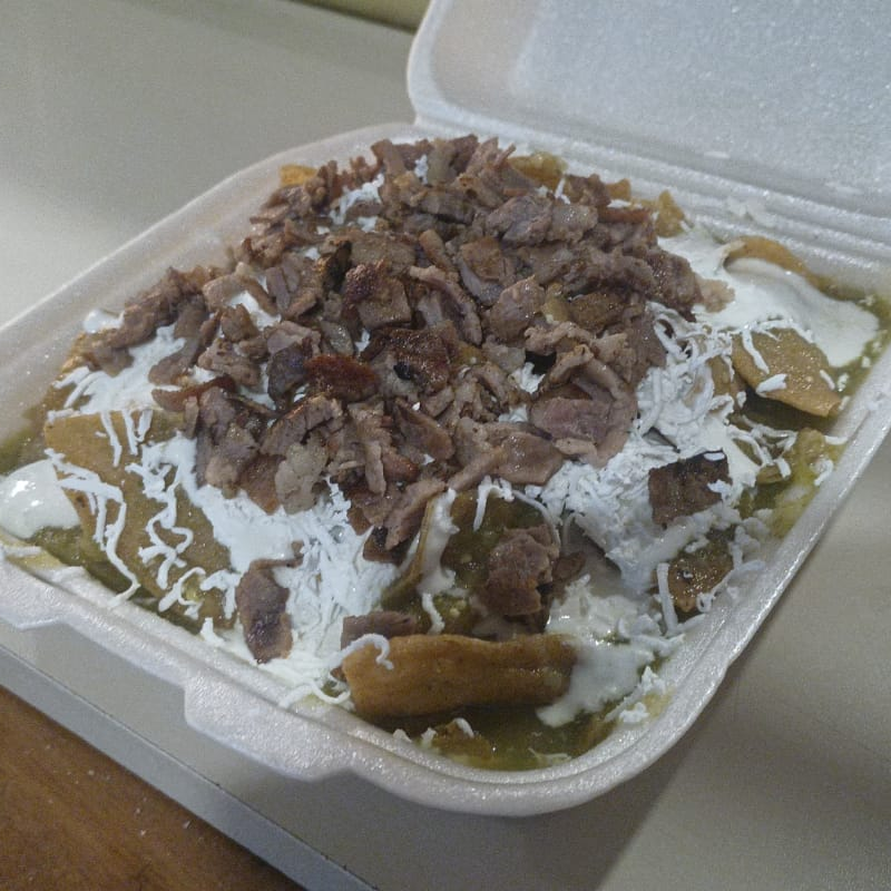 Chilaquiles Verdes de Bistek