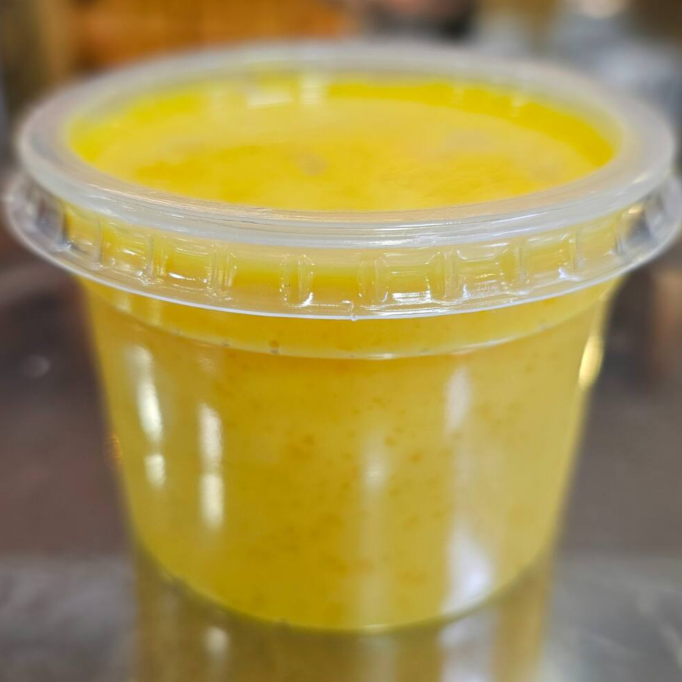 Sinta o verdadeiro sabor da tradição em cada colherada! Nosso Cural de Milho é preparado com milho selecionado, leite e ingredientes de alta qualidade, proporcionando uma textura extremamente cremosa e um sabor caseiro irresistível. Perfeito para quem aprecia sobremesas típicas, é uma opção deliciosa para qualquer momento do Dia. Contém 150g. Experimente essa receita tradicional e descubra por que ela conquista clientes a cada colherada!