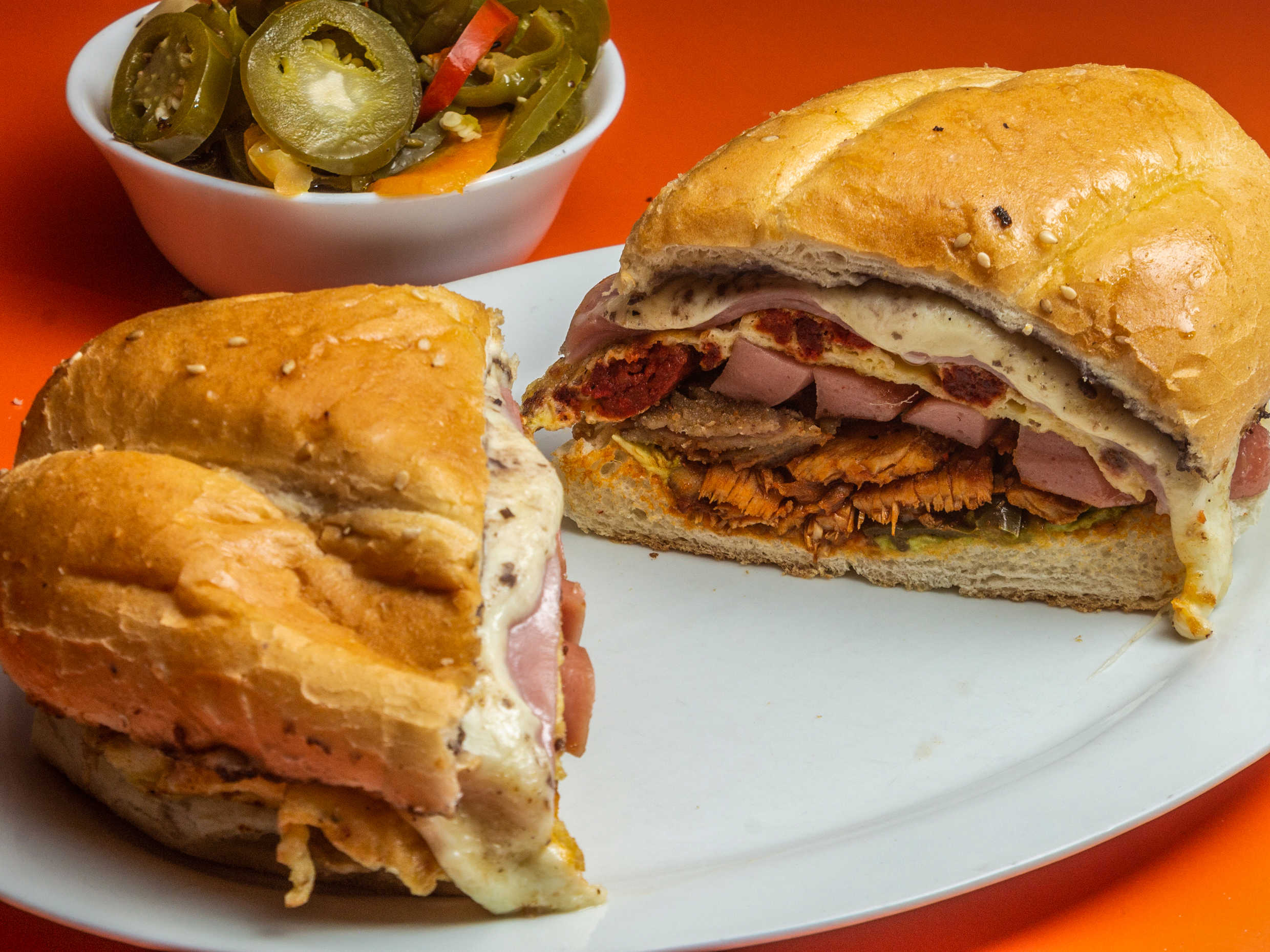 Combo Torta de Lomo Adobado Especial + Bebida