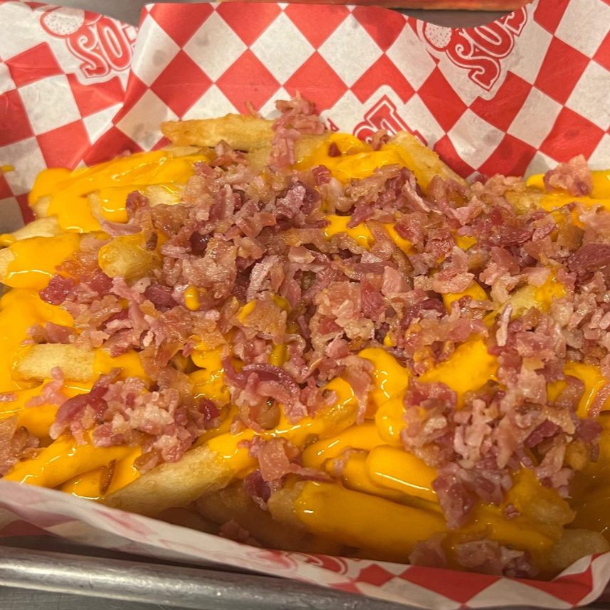 Papas con Queso y Tocino