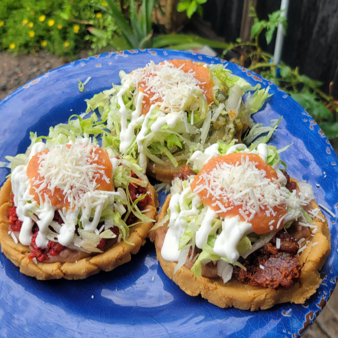 Sopes de Pollo