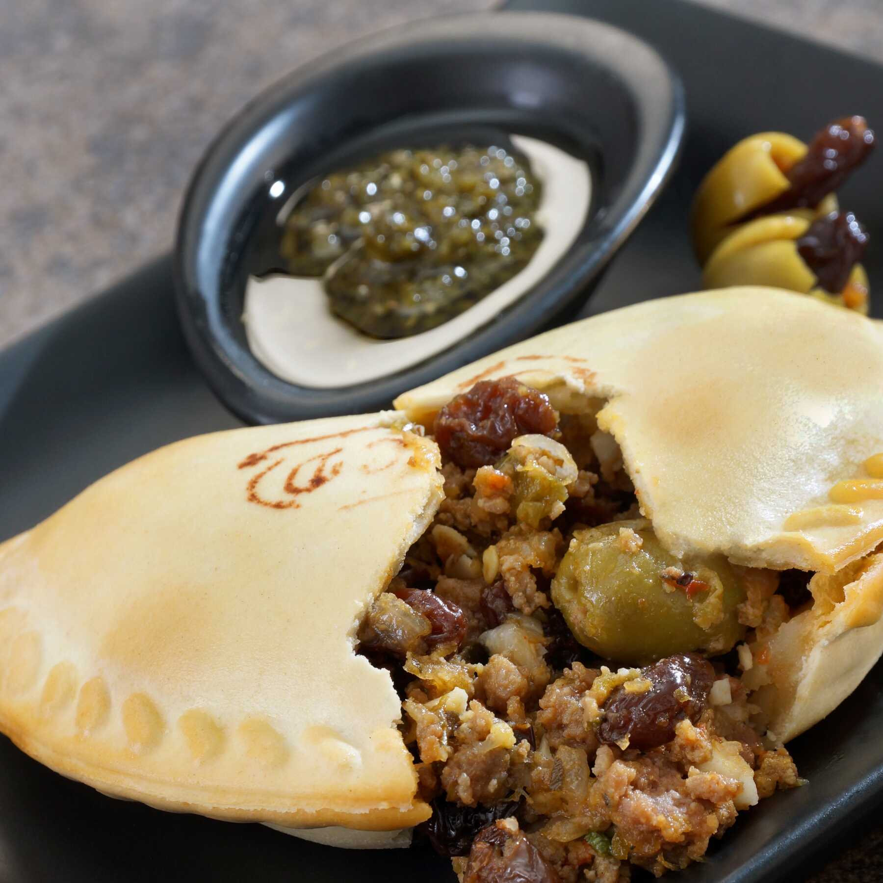 Empanada de Carne Dulce