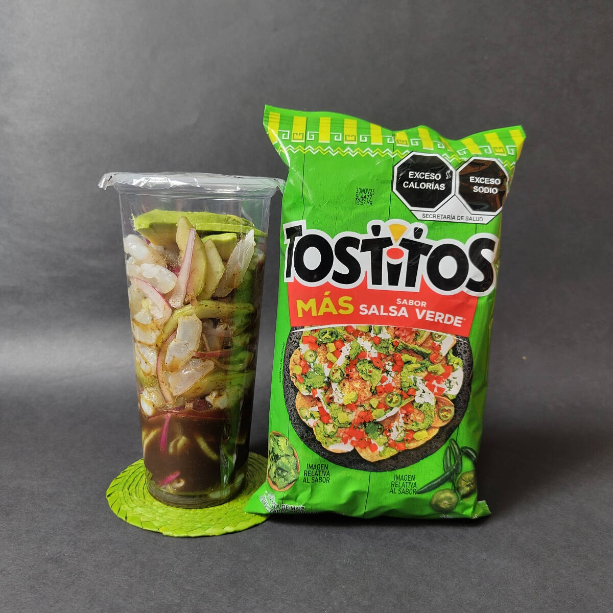 Aguachile Negro con Tostitos