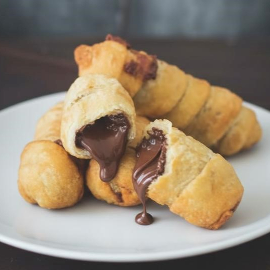 TEQUEÑOS DE NUTELLA (5PZS)