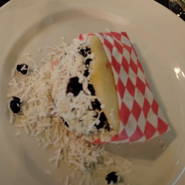 Arepa Dominó