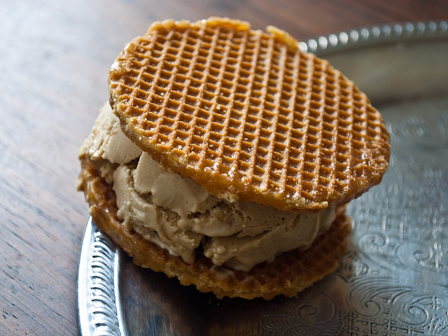 Sandwich Helado de Wafle Holandés