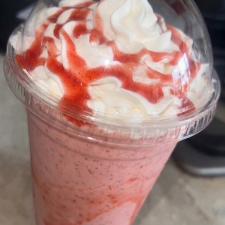 Malteada de Fresa 16 Oz