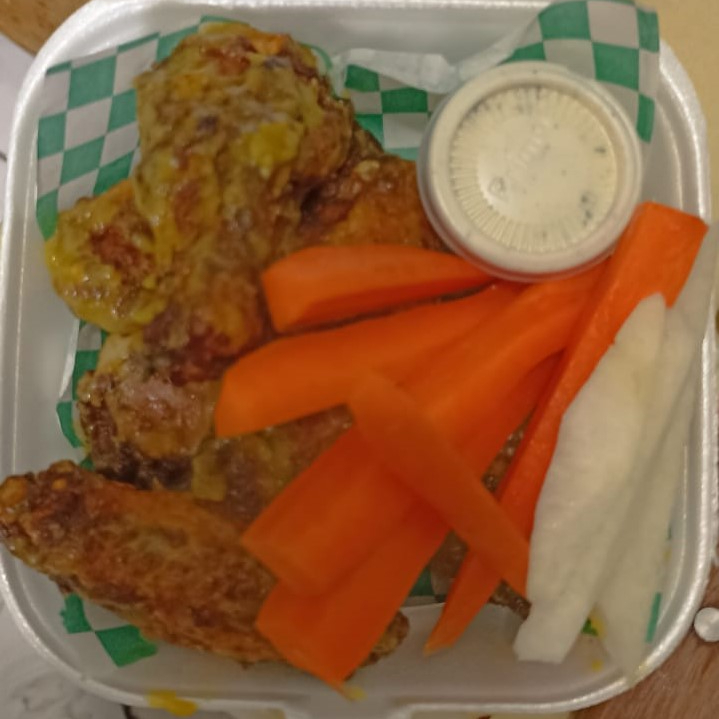 Orden de 6 Alitas + Papas a la Francesa