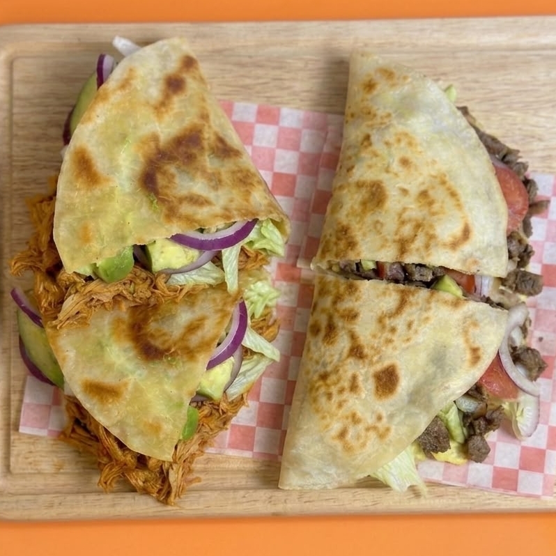 Quesadilla de Asada + Quesadilla de Pierna