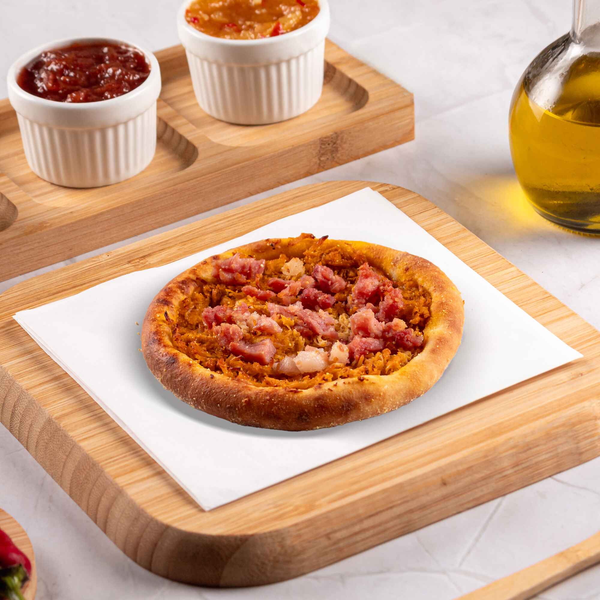 Recheada com frango desfiado e bacon, uma combinação irresistível de sabor e crocância.