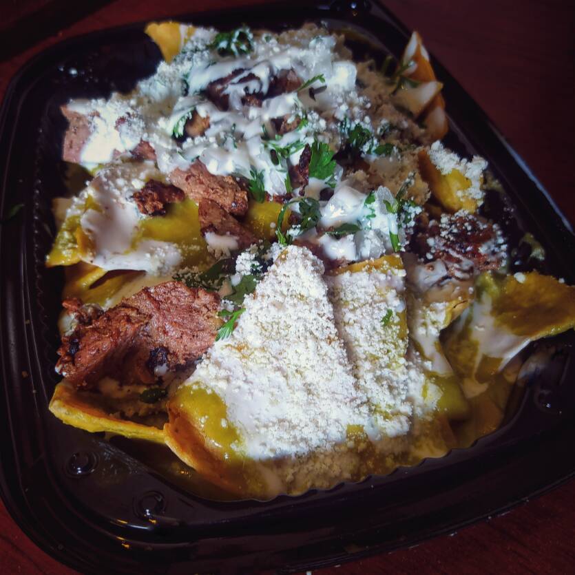 Chilaquiles Grandes con Proteína
