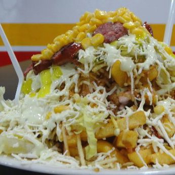 Salchipapa Costeña