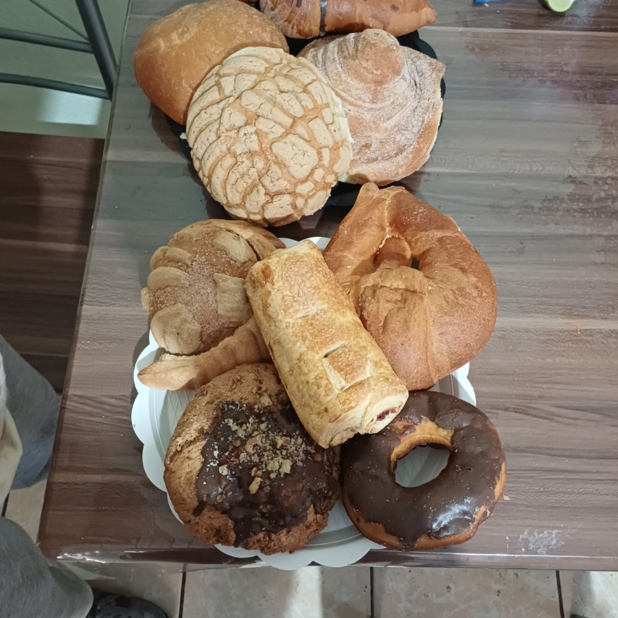 Pieza De Pan Con Café De Sabor