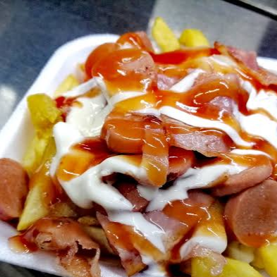 Salchipapas