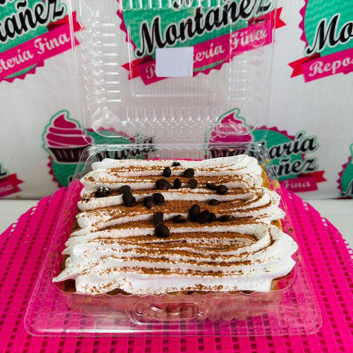Pastel de galletas aviones, relleno de Capuchino