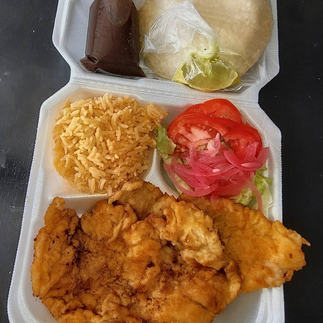 Milanesa de Pollo Empanizada