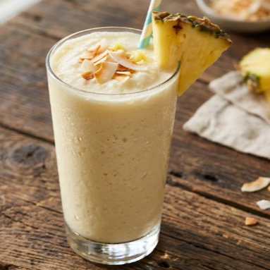 Smoothie de Piña, Plátano y Coco