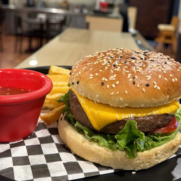 Hamburguesa de Pollo Tempura, Papas a la Francesa