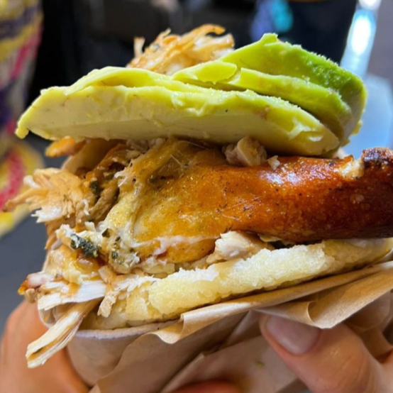 Acompanha Guacamole e Ají (a parte)