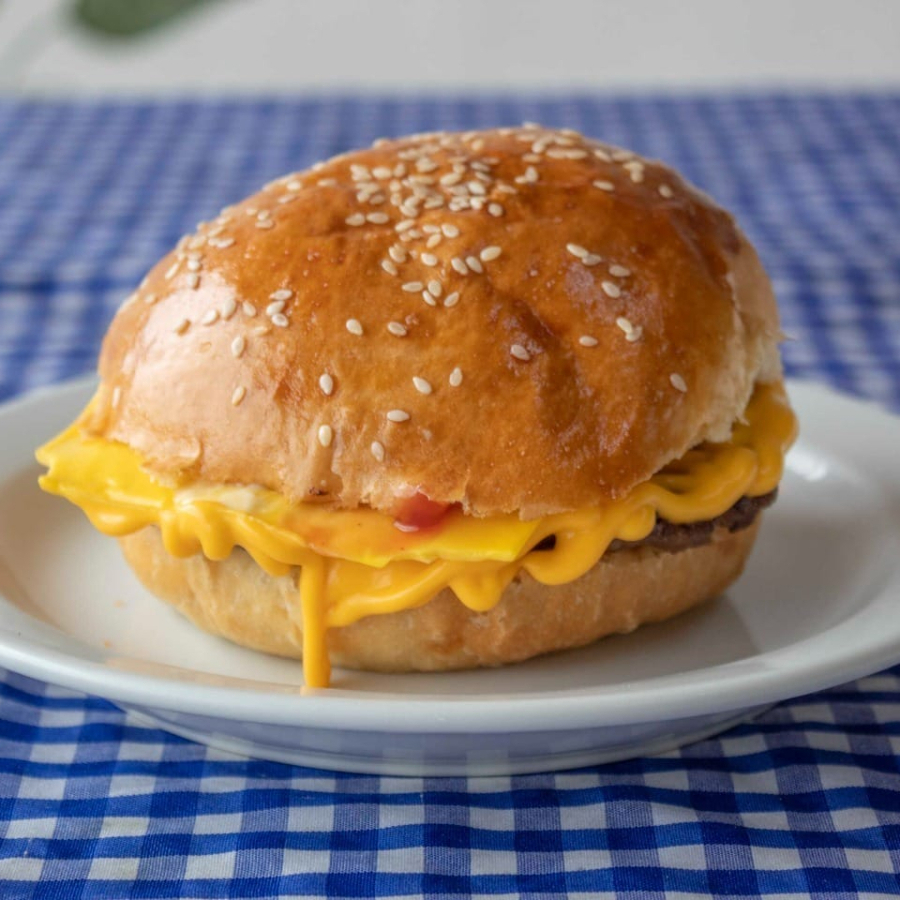 2cheeseburguer+2 Papas+8 Nuggets+ Te Frio