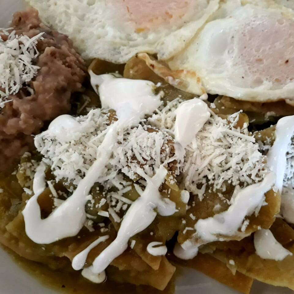 Chilaquiles con Huevo