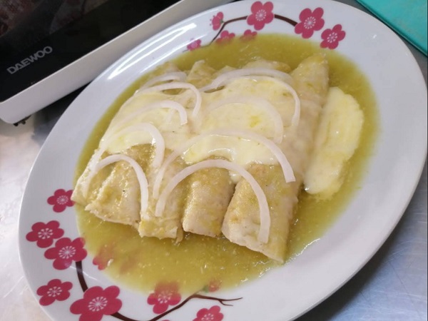 EVELANDIA Cafetería y Pastelería