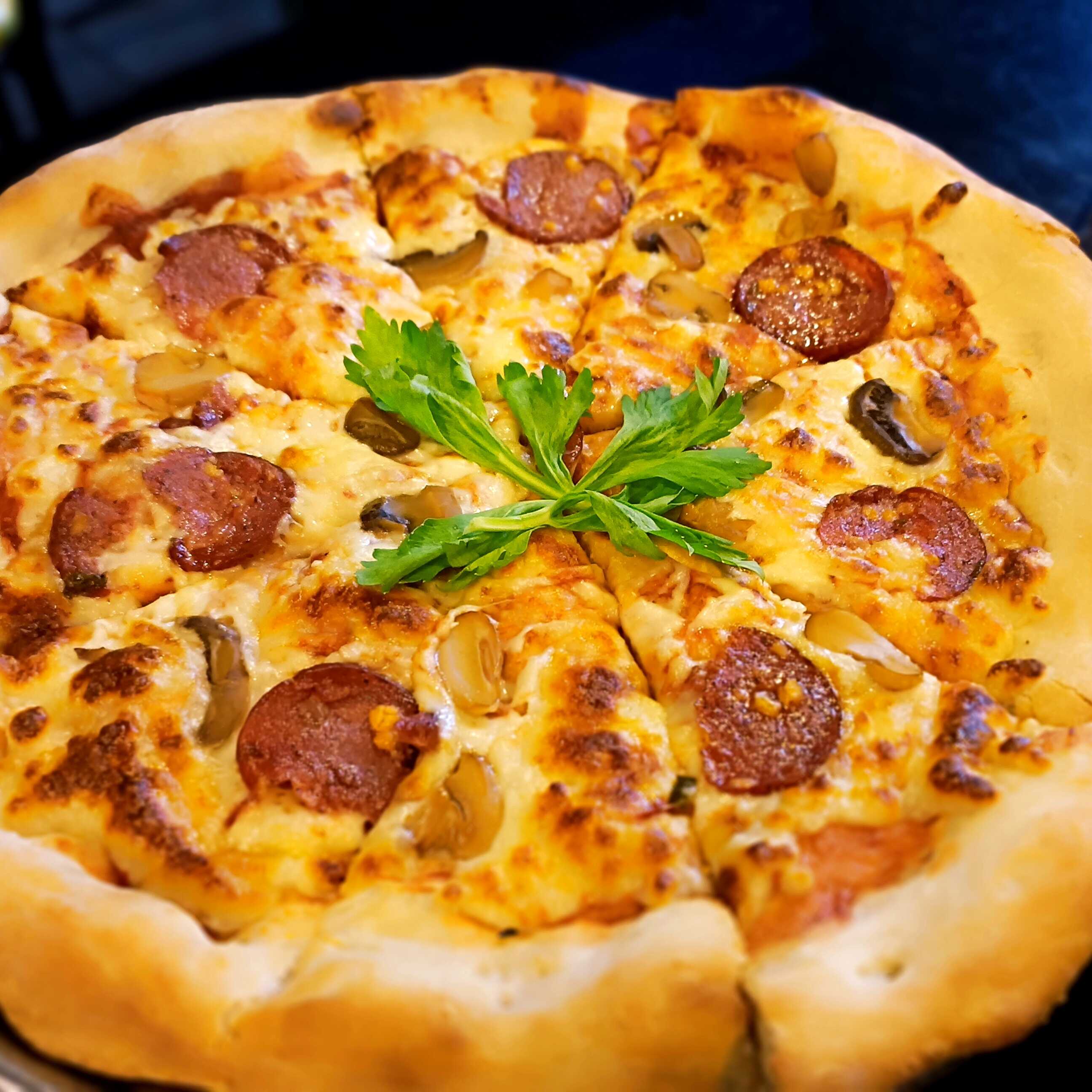 Pizza Carnes Frías