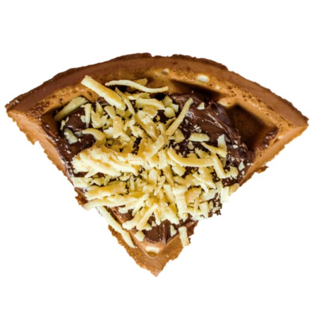 WAFFLE NUTELLA QUESO DE BOLA