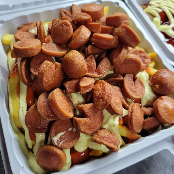 Salchipapa