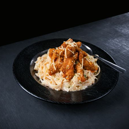Fettuccine Alfredo con Pollo Orden Completa