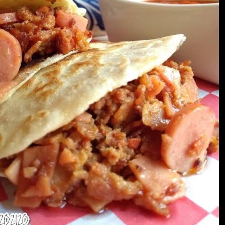 Gordita de Salchicha a la Mex