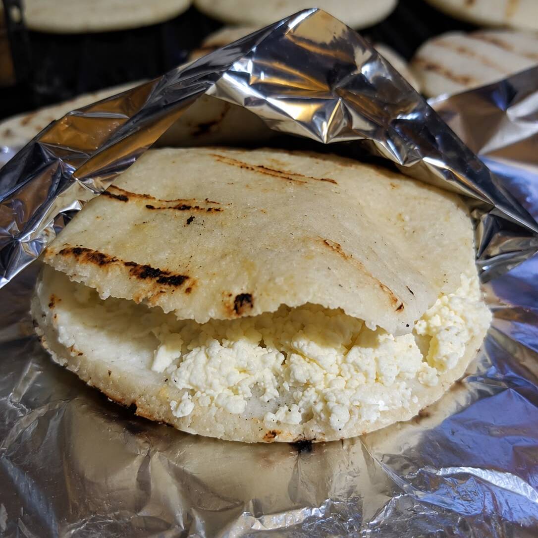Arepa con Queso Cuajada