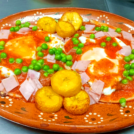 Huevos Motuleños