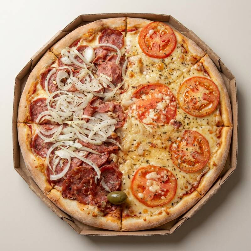 Pizza Meio a Meio - Grande | 6 Fatias | 30cm a partir de 42 reais e 51 centavos Um Experiência Dobrada em que Você Escolhe a Borda e Seus Sabores Favoritos!!!