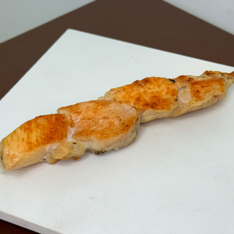 Delicioso espetinho de frango