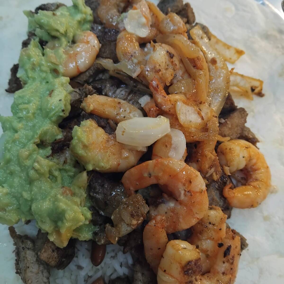 BURRITO CON CAMARÓN