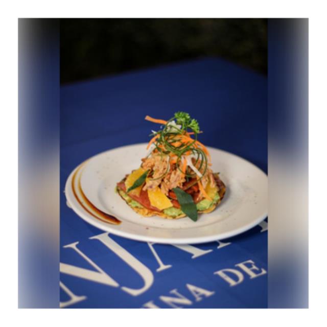 TOSTADA TIRADITO DE ATUN