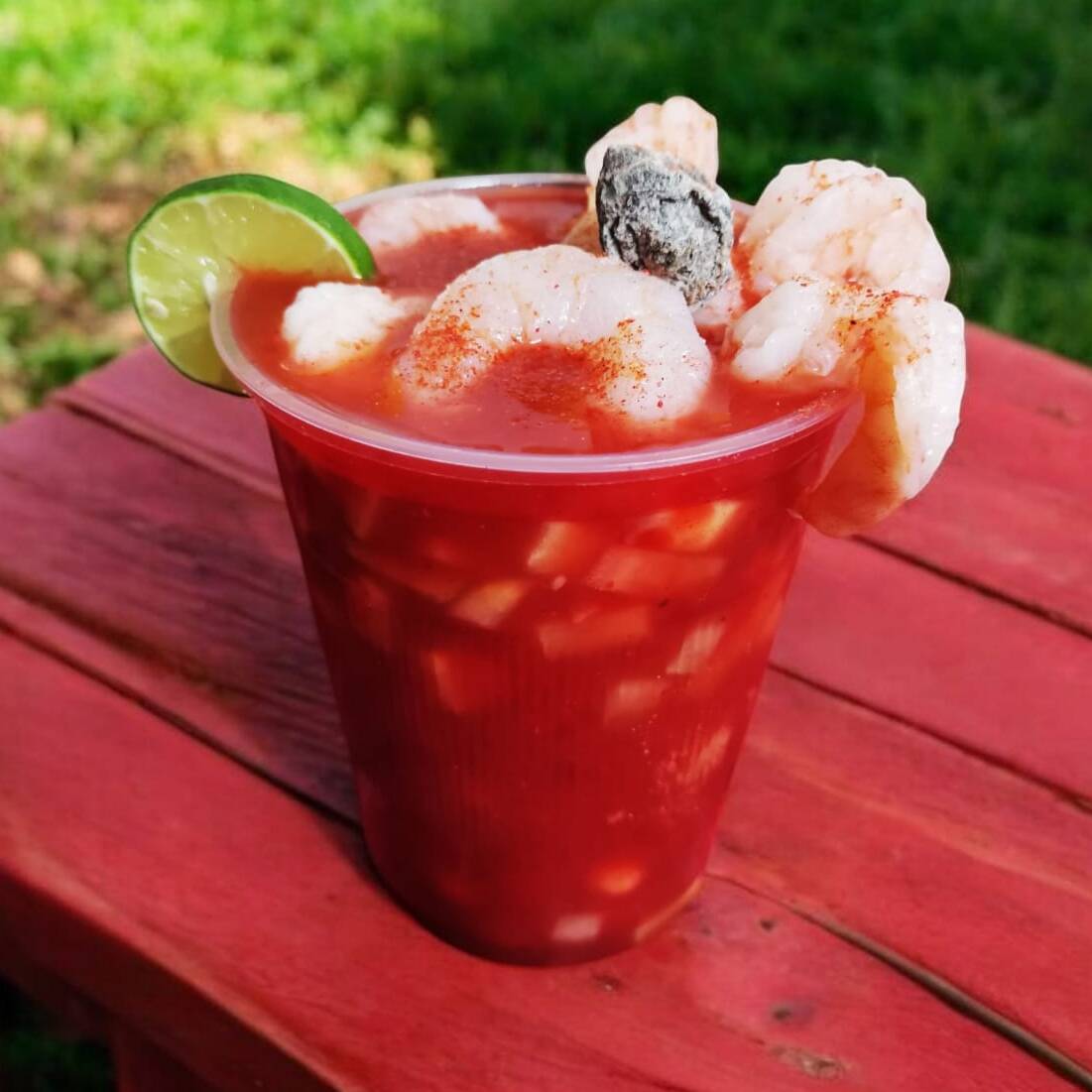 CLAMATO PREPARADO CON CAMARONES