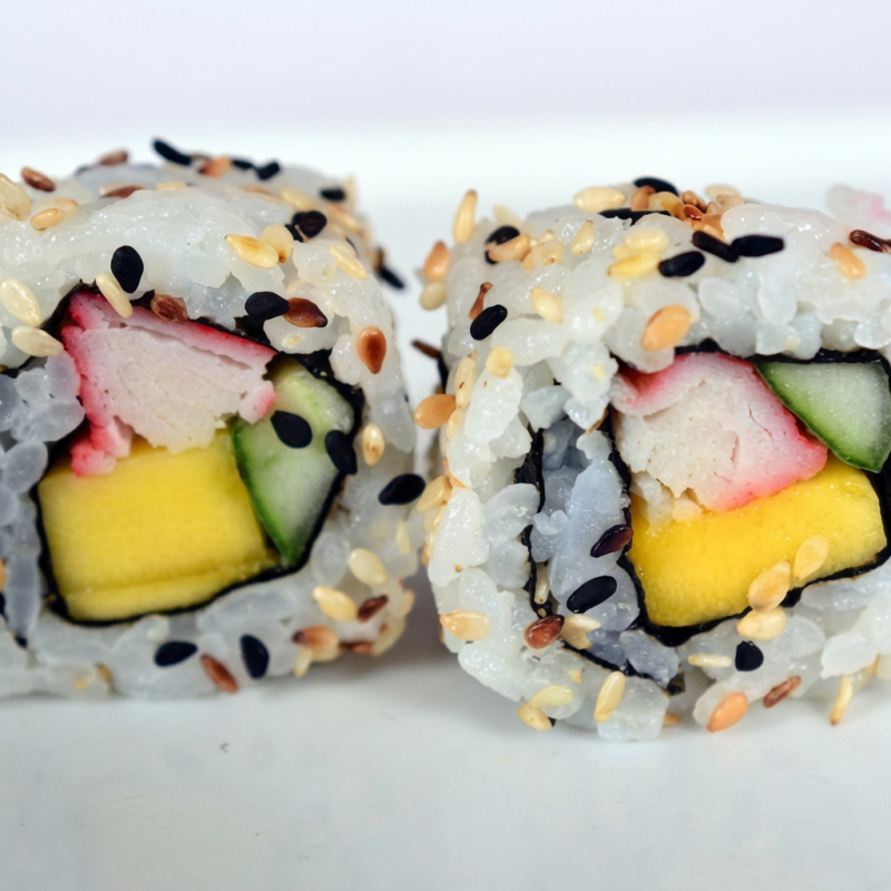 Pepino,kani,manga e arroz