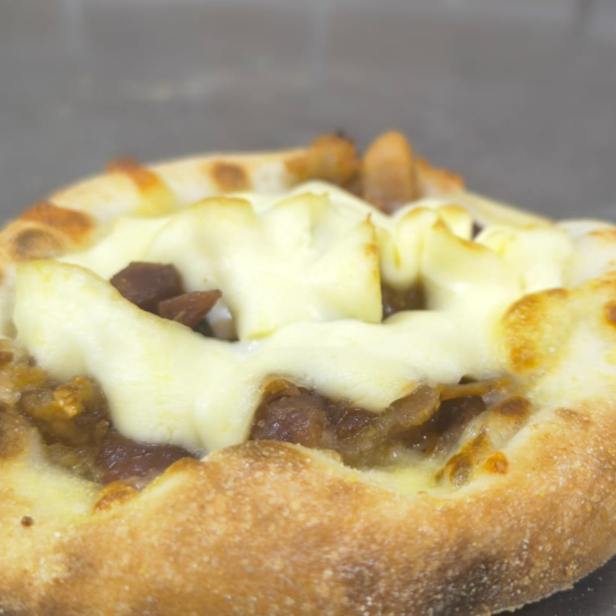 muçarela, Bacon e requeijão.