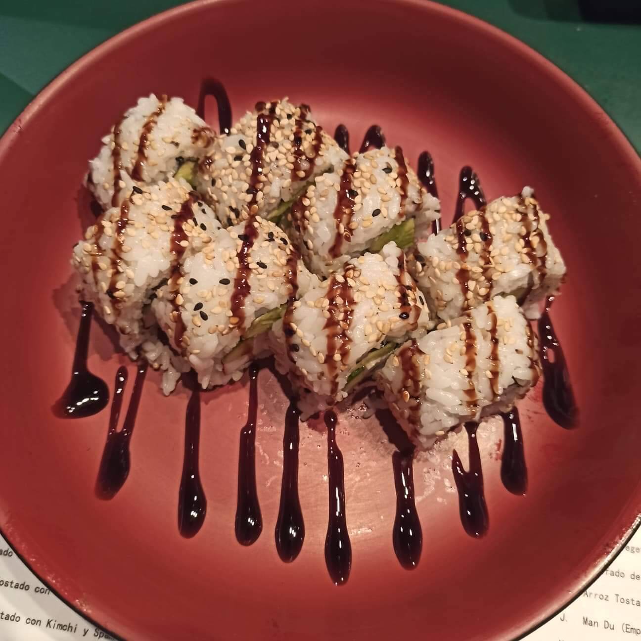 Rapoki. (Pastel de Arroz con Ramen)