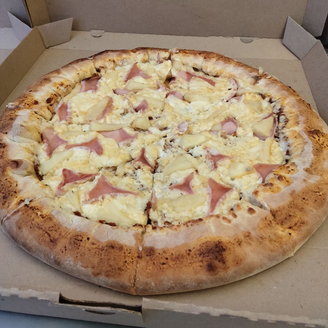 Pizza Jumbo con Orilla de Queso
