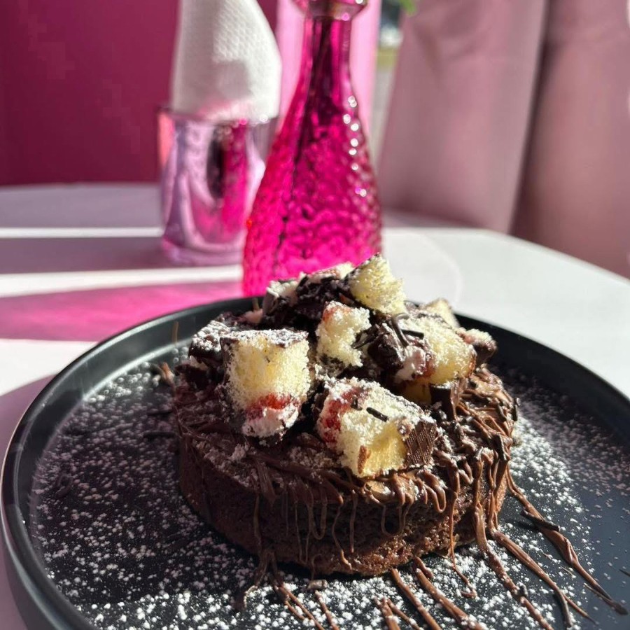 Brownie de Chocolate con Nutella y Topping