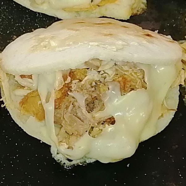 Arepa Trifásica con Todo