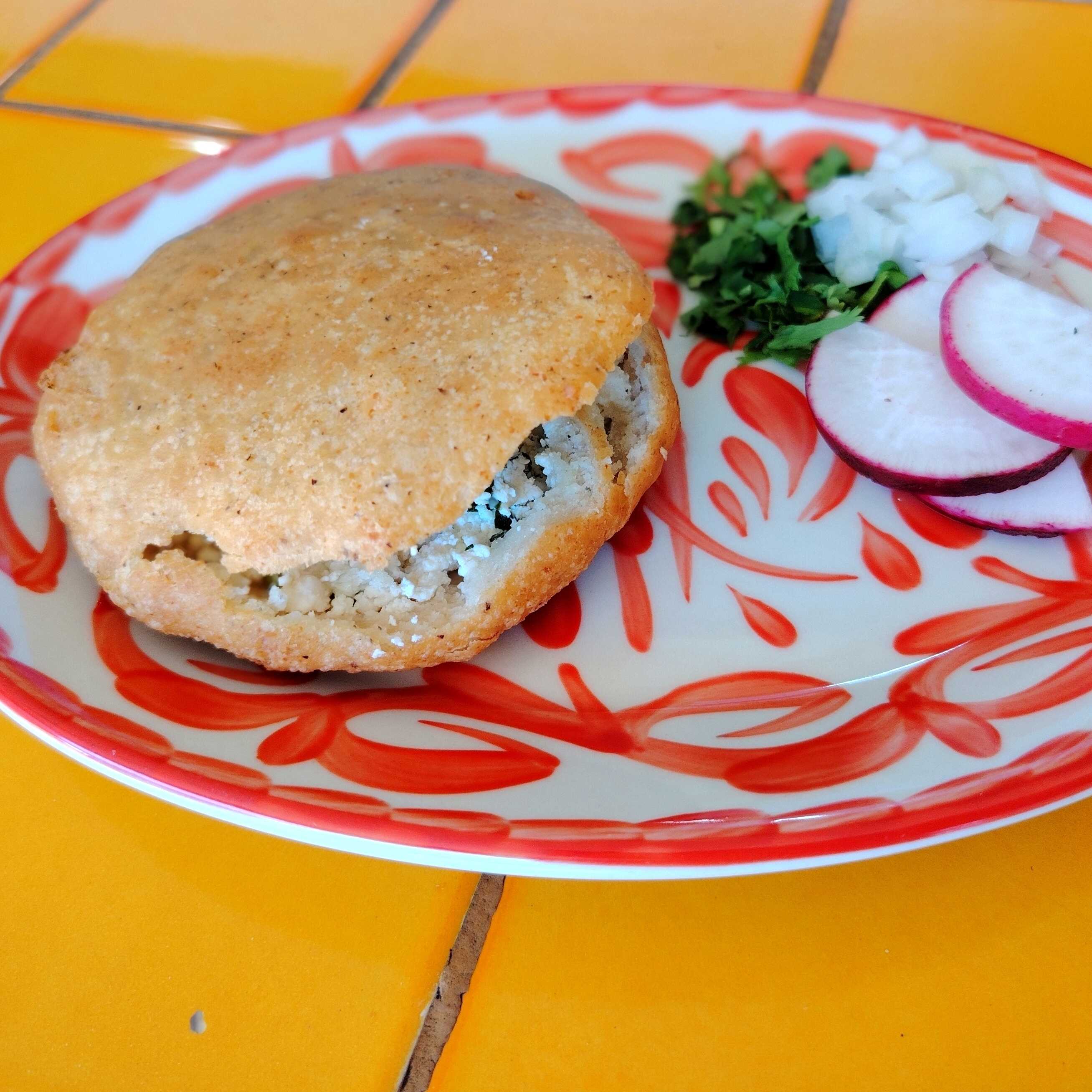 Gordita de requeson