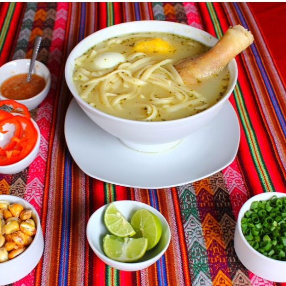 Caldo de Gallina con Presa
