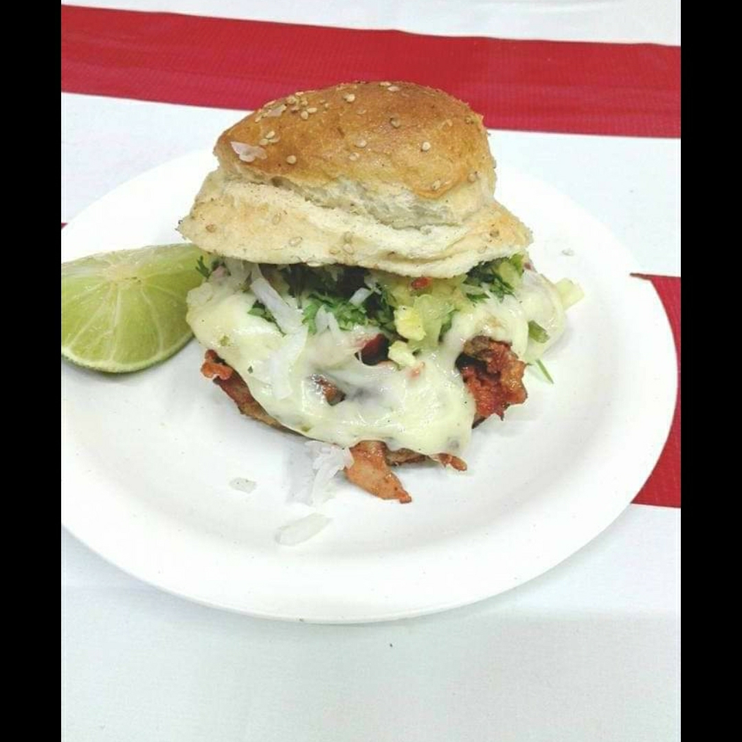 Cemita De Longaniza