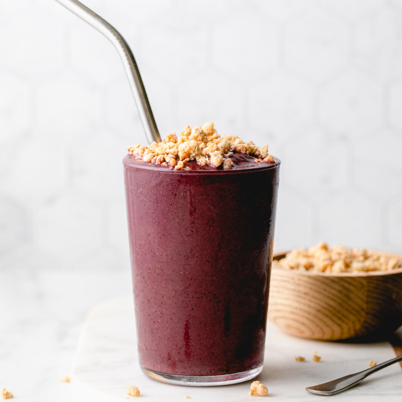 Açai, banana, leite e açúcar