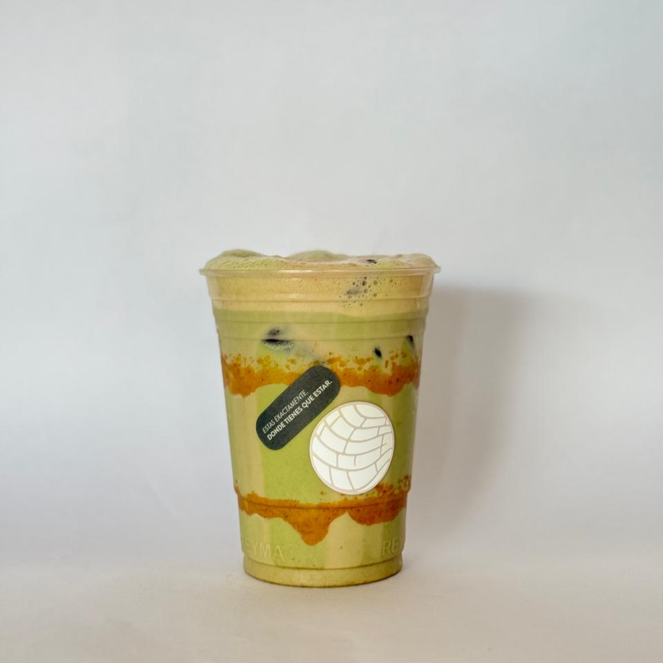 MATCHA W/ FOAM DE CREMA DE CACAHUATE SUGAR FREE